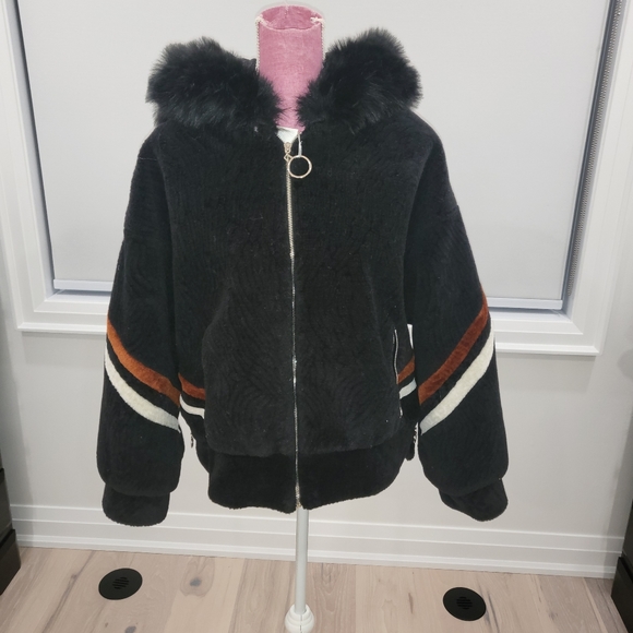 Unique sherpa jacket - Picture 2 of 4